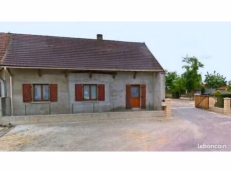 maison de village 2 pièces 85 m²