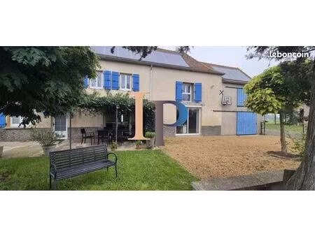 maison 7 pièces 195 m²