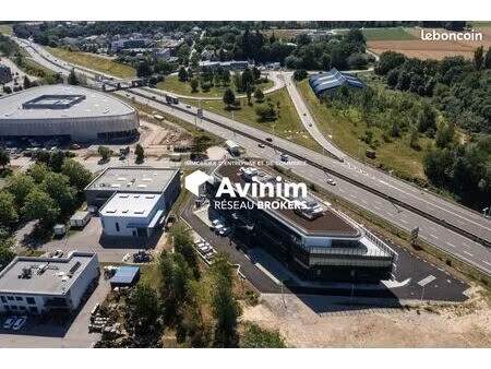 local 283 m² archamps