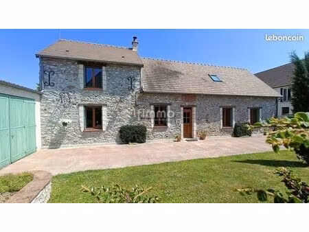 maison 8 pièces 173 m²