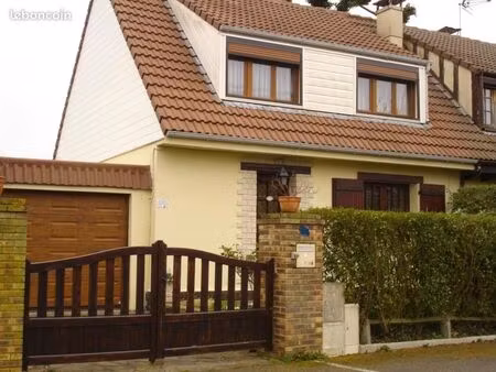 maison individuelle avec grand jardin