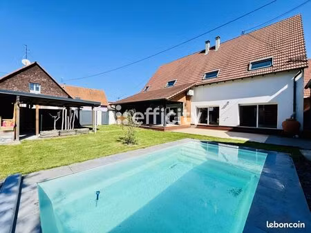 maison 7 pièces 248 m²