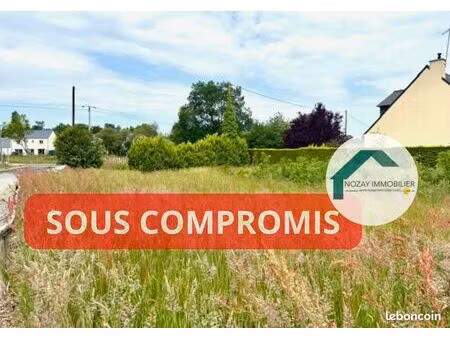 terrain 685 m² nozay