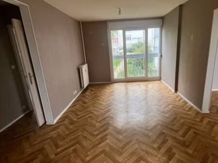 appartement 3 pièces 74 m²