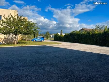 local d'activité 65 m²