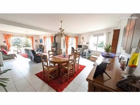 maison 7 pièces 174 m²