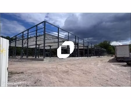 local d'activité 216 m²