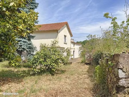 maison à rénover dans hameau paisible