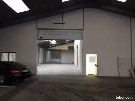 bâtiment industriel