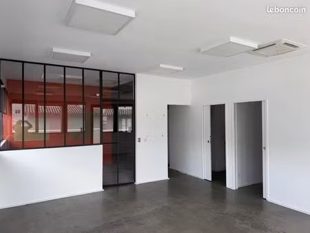 bureaux 60 m² biarritz