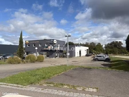 fonds de commerce 645 m²