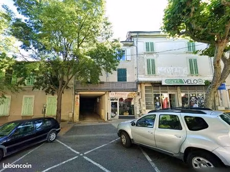 local commercial 55 m² valréas