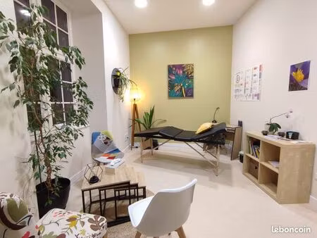 local de consultation dans maison de santé 16 m²