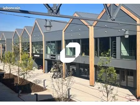 commerce restaurant 1 046 m²