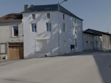 a vendre maison type 6 rénovée  4 chambres  jardin et garage