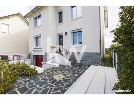 maison 7 pièces 159 m²