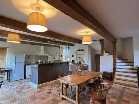 propriété 7 pièces 180 m²