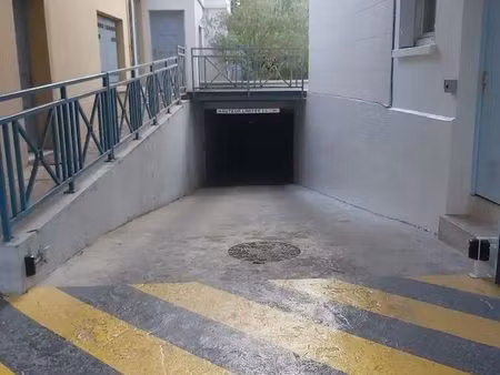 parking à louer centre saint-germain-en-laye