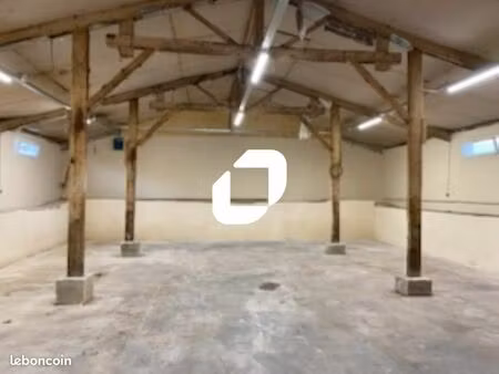 local d'activité 375 m²