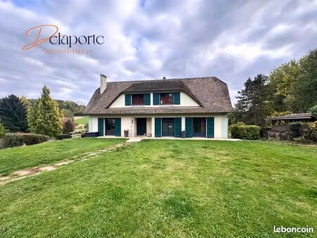 propriété 8 pièces 202 m²