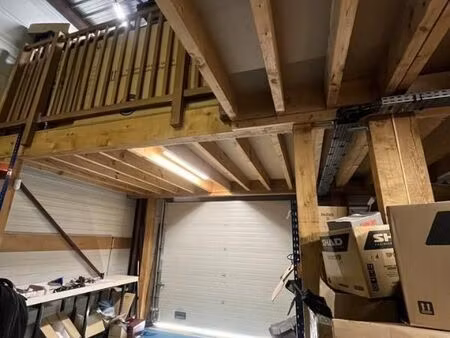 local d'activité 730 m²