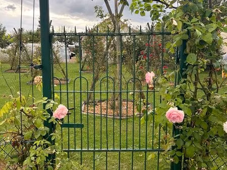 terrain clos viabilise de 420 m² proche toutes commodites