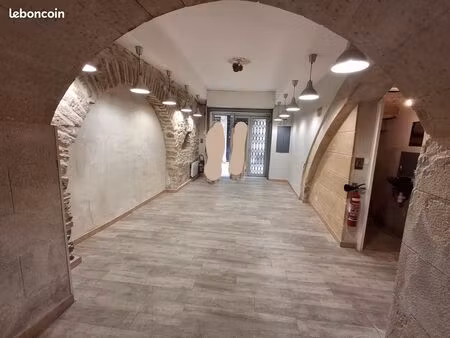 local commercial rue fernand cremieux