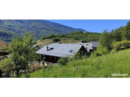 maison 9 pièces 321 m²