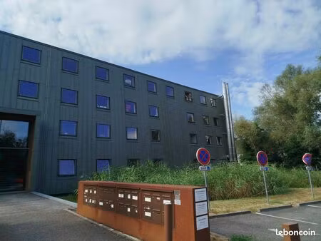 bureaux 125 m² méry