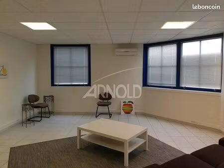 bureaux 138 m² sautron