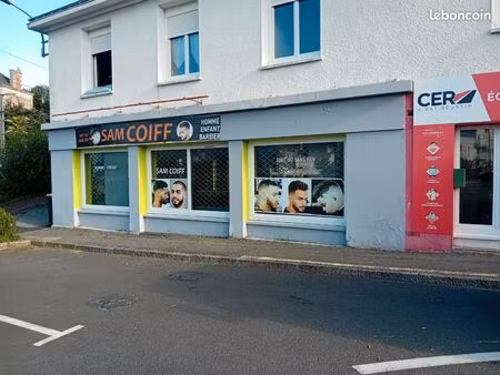 local commercial coiffeur institut de beauté