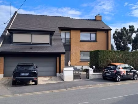 maison 7 pièces 194 m²