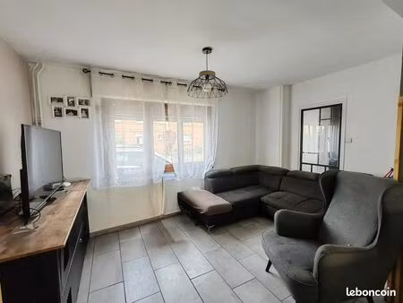 maison 6 pièces 90 m²