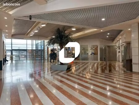 local commercial 82 m²