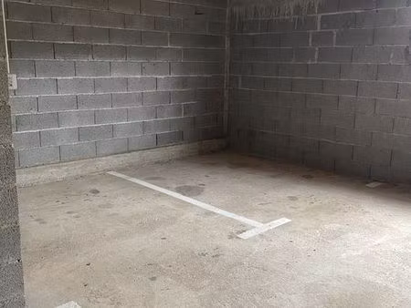 emplacement pour moto  quad ou remorque