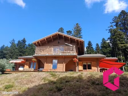 chalet 4 pièces 136 m²