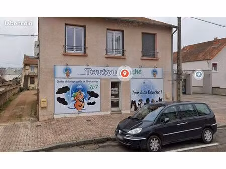 local commercial / bureau avec vitrine – 80 m² – le coteau – 350 /mois