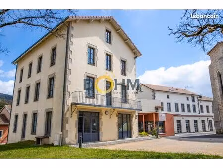 propriété 40 pièces 1 212 m²