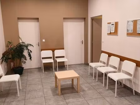 bureau ou box à louer