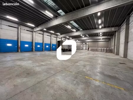 local industriel 2 500 m²