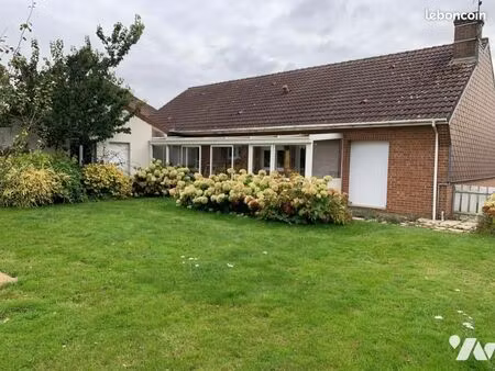 pavillon 93 m² avesnes le comte