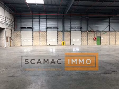 entrepôt de 1494m²