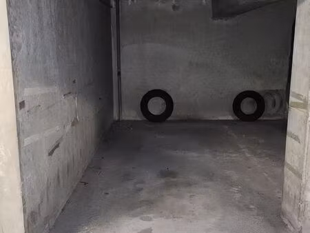 place de parking souterraine – champ des oiseaux