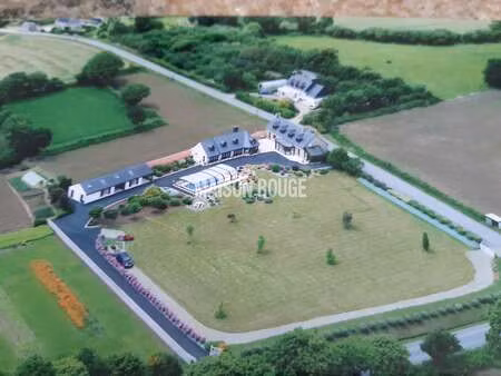 vente maison piscine à tonquédec (22140) : à vendre piscine / 239m² tonquédec