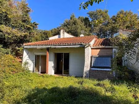 vente maison à la garnache (85710) : à vendre / 153m² la garnache