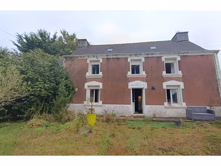 29520 châteauneuf du faou maison à rénover avec dépendances sur 6400 m² au calme