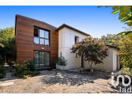 villa de luxe de 5 pièces en vente lyon  france