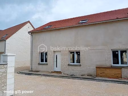 maison de 80 m² à mont-pres-chambord