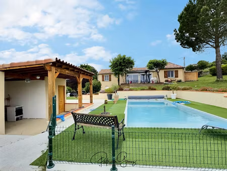 semalens - maison de plain pied sur demi s/sol avec piscine