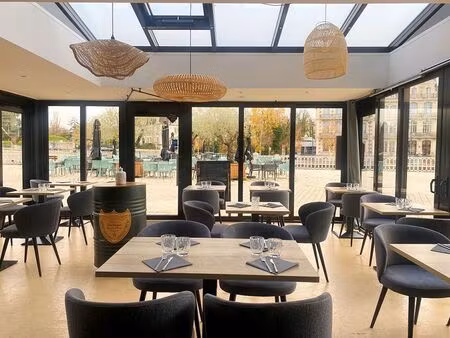 en vente local commercial 100 m² – 216 000 € |verdun